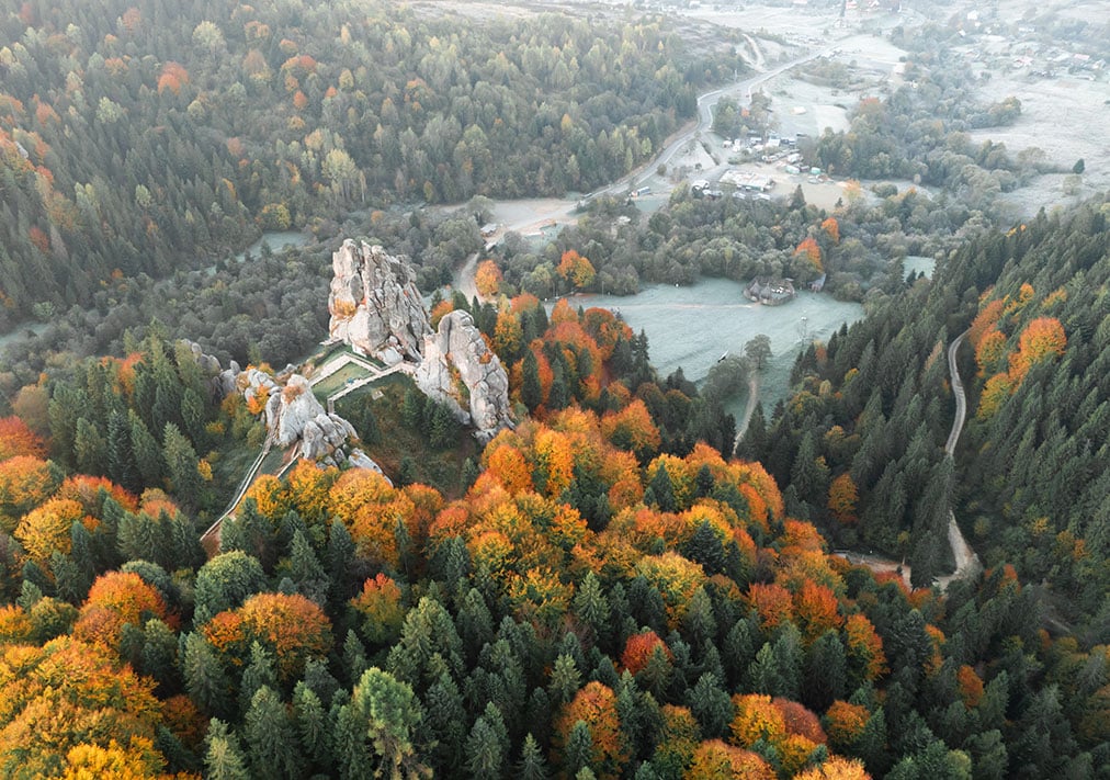 cursos-piloto-drones-bosque-y-castillo
